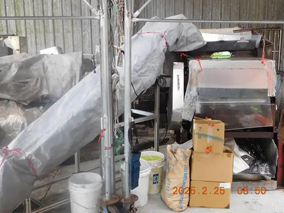 場內報廢品（廢棄物_擠壓破碎處理設施）