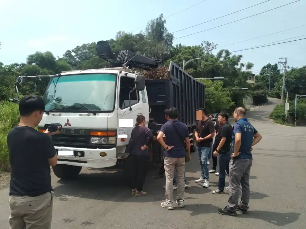 檢視「攔查清運車輛」圖片
