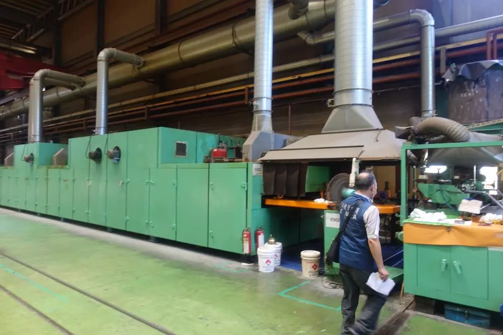 查核製程設備操作情形