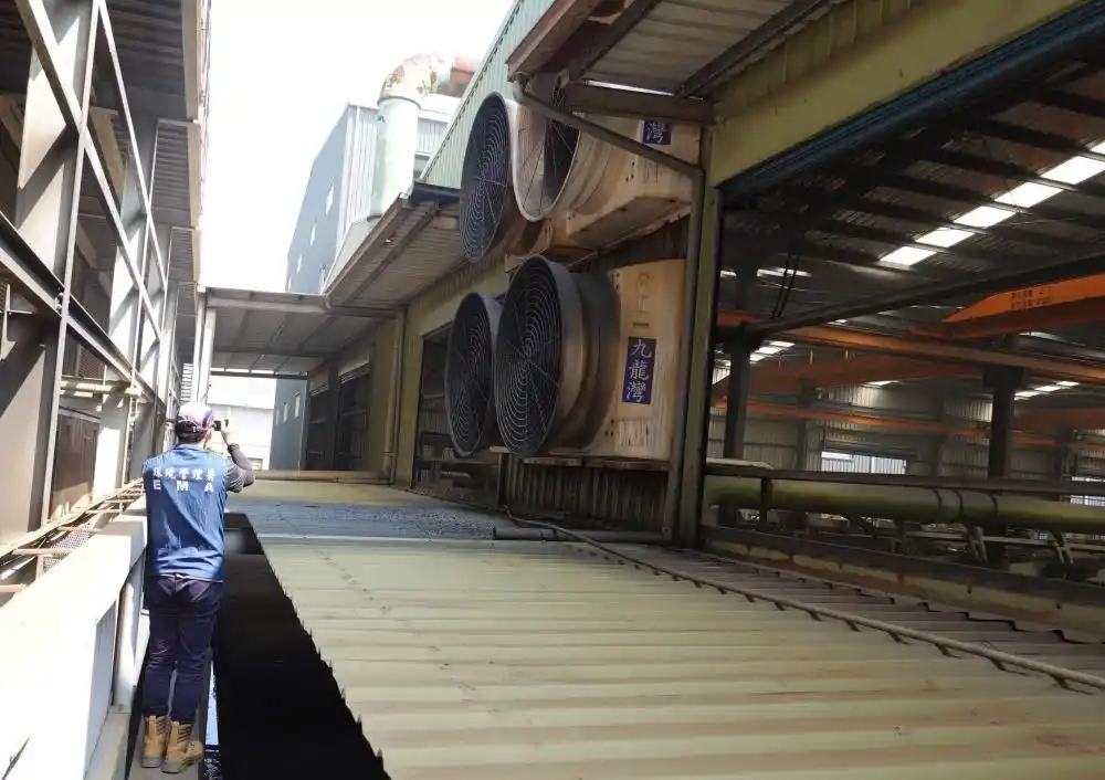 檢視「督察人員蒐證粒狀污染物逸散情形」圖片