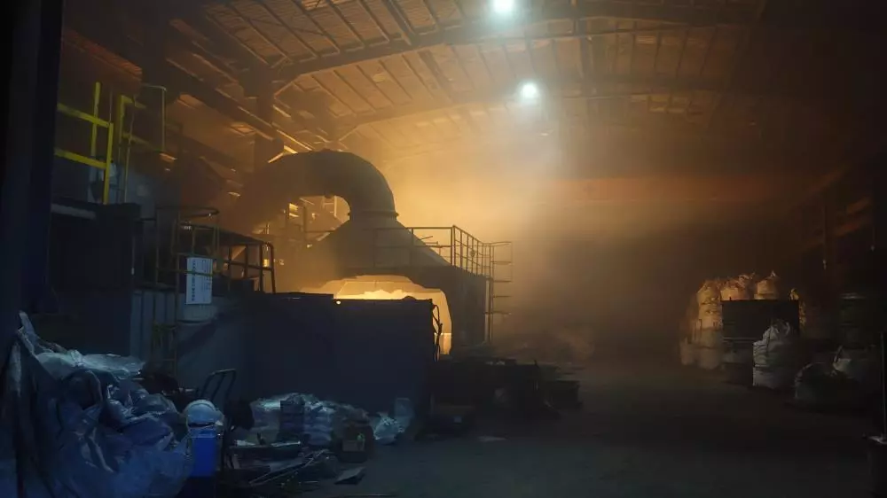 檢視「業者未妥善收集廢氣致煙塵瀰漫」圖片